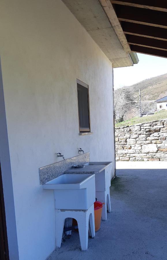 Albergue La Escuela La Laguna  Экстерьер фото